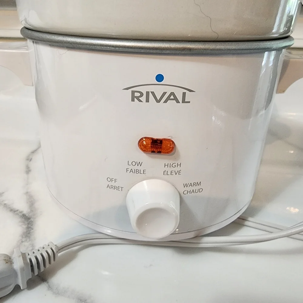 2 qt crockpot, excellent condition
